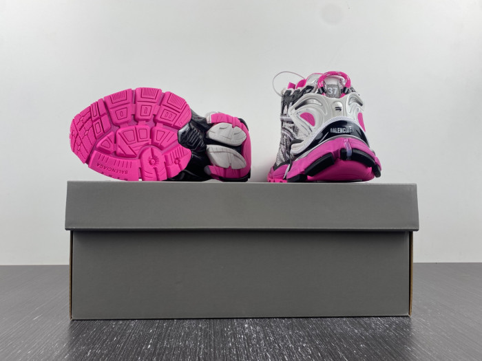 Ba*len*cia*ga -runner