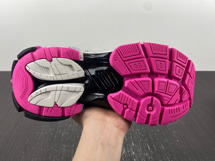 Ba*len*cia*ga -runner