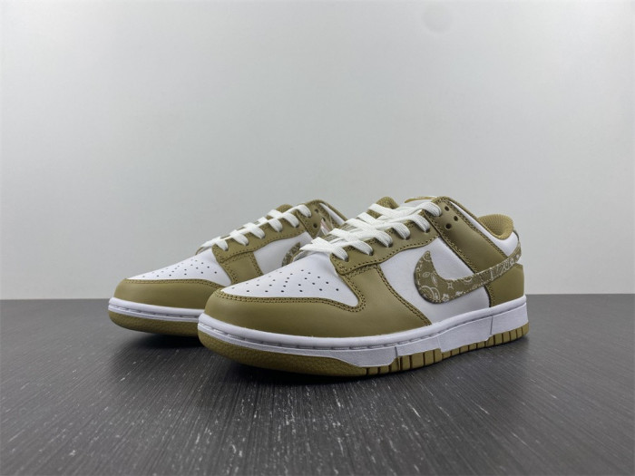 nike dunk low essential paisley pack barley  dh4401-104