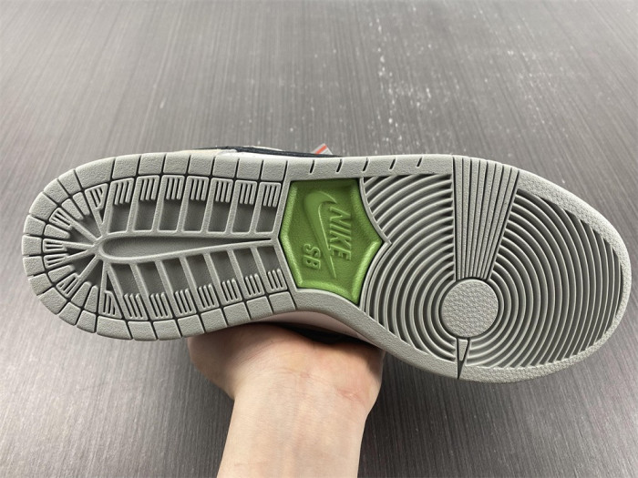 nike sb dunk low chlorophyll - bq6817-011