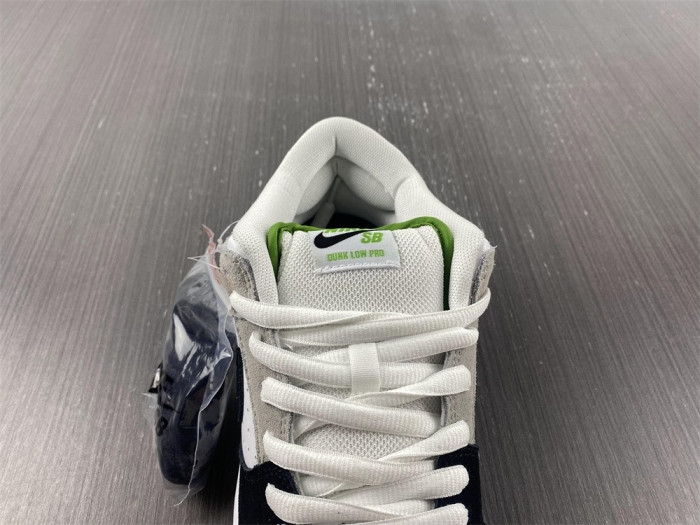 nike sb dunk low chlorophyll - bq6817-011