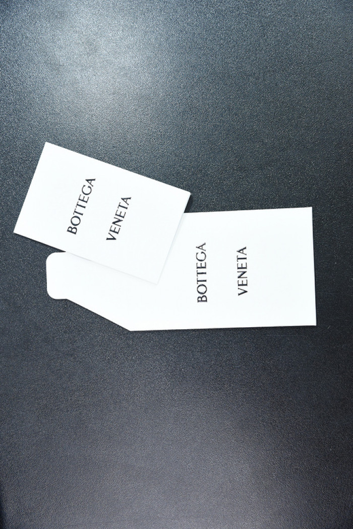 Bo*te*ga ve*ne*ta boots