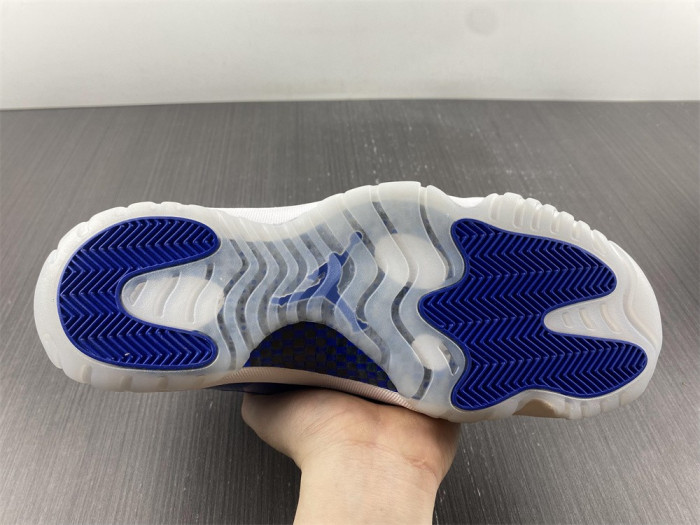 air jordan 11 high bright royal blue  at7802-115