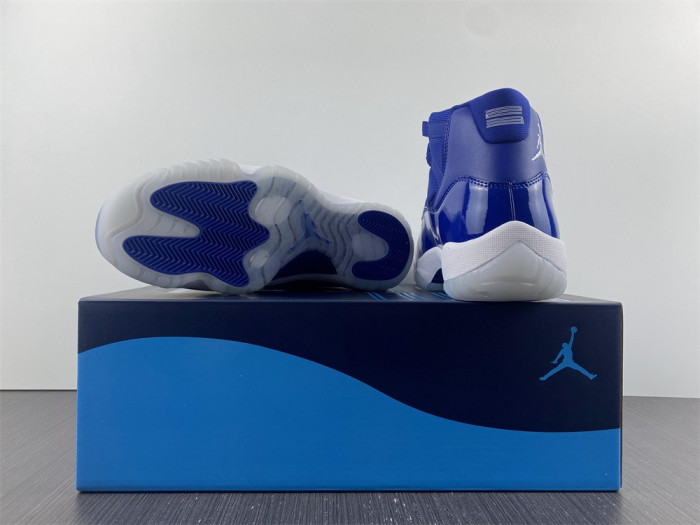 air jordan 11 high bright royal blue  at7802-115