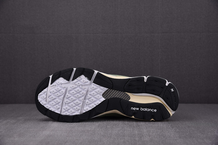 jjjjound x new balance 990v3 olive m990jd3