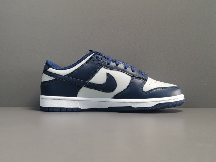 nike dunk low georgetown cw1590-004