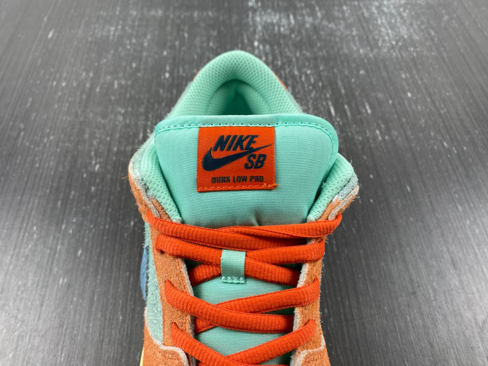 nike sb dunk low "noise aqua" dv5429-800