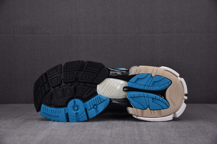 Ba*len*cia*ga -runner