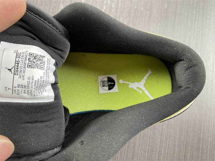 air jordan 1 low "vivid green snakeskin" dx4446-301