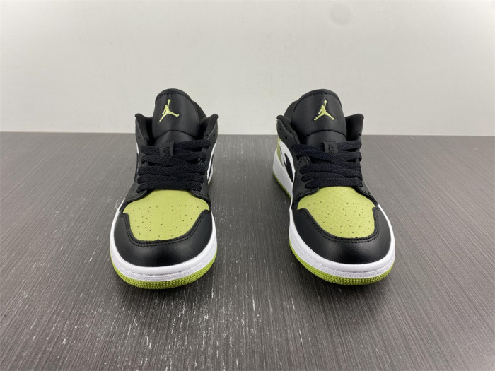 air jordan 1 low "vivid green snakeskin" dx4446-301