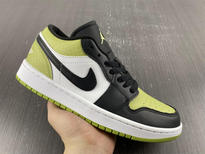 air jordan 1 low "vivid green snakeskin" dx4446-301
