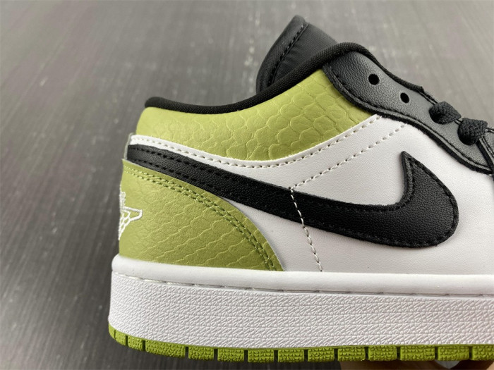 air jordan 1 low "vivid green snakeskin" dx4446-301