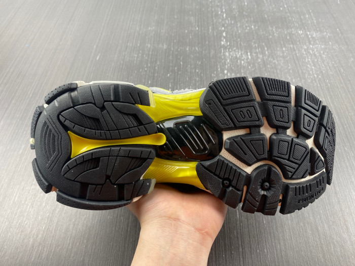 Ba*len*cia*ga -runner