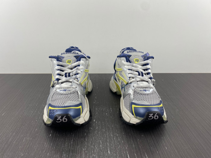 Ba*len*cia*ga -runner