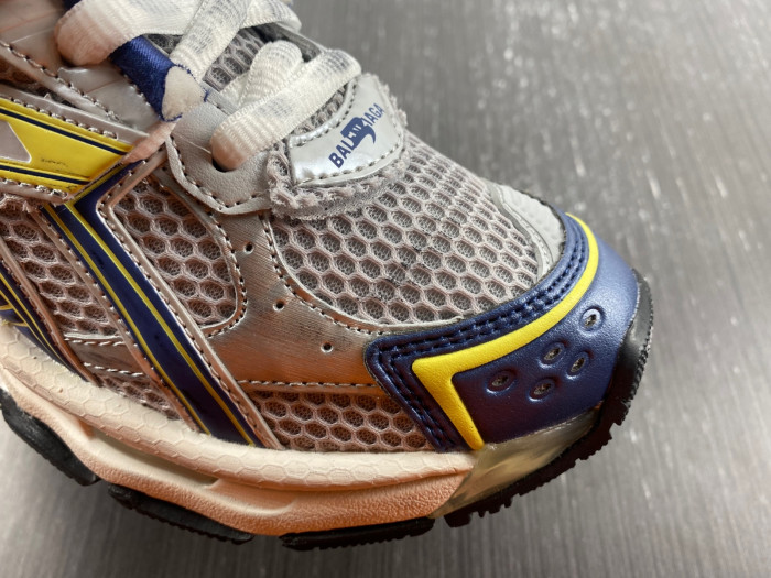 Ba*len*cia*ga -runner