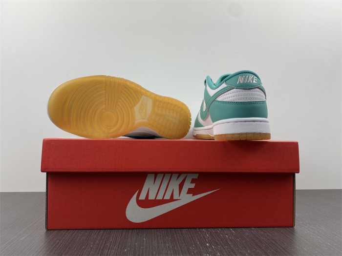 nike dunk low turquoise green orange dv2190-100