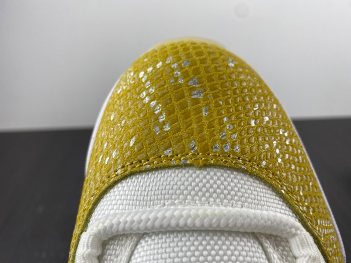air jordan 11 low “yellow snakeskin”  ah7860-107