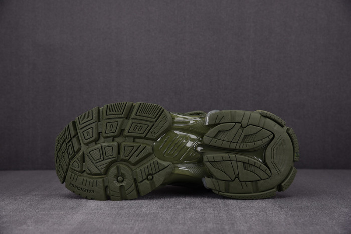 Ba*len*cia*ga -runner