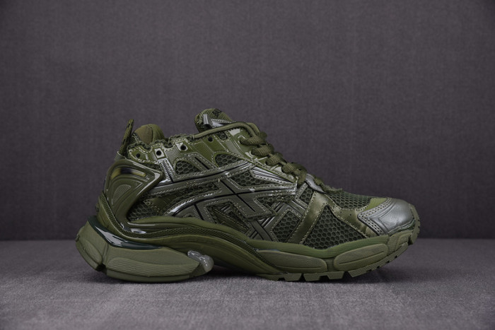 Ba*len*cia*ga -runner