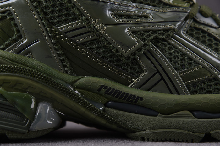 Ba*len*cia*ga -runner