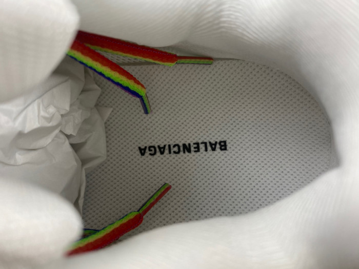 Ba*len*cia*ga track 3.0