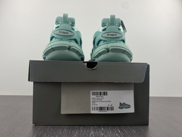 Ba*len*cia*ga track 3.0