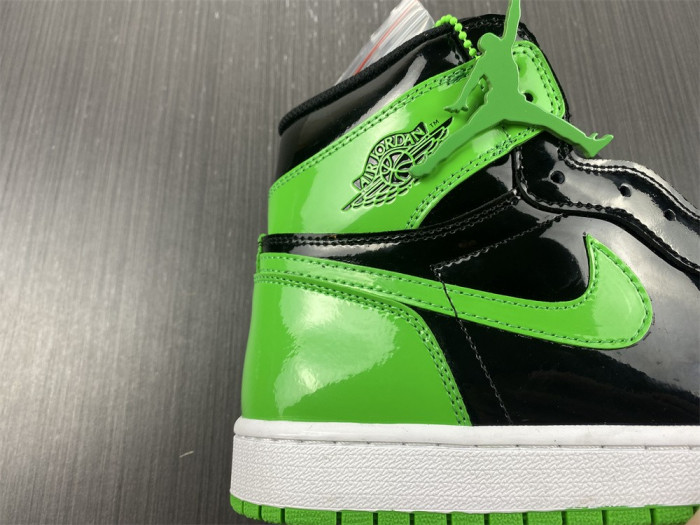 air jordan 1 high og “pine green”  patent leather555088-030