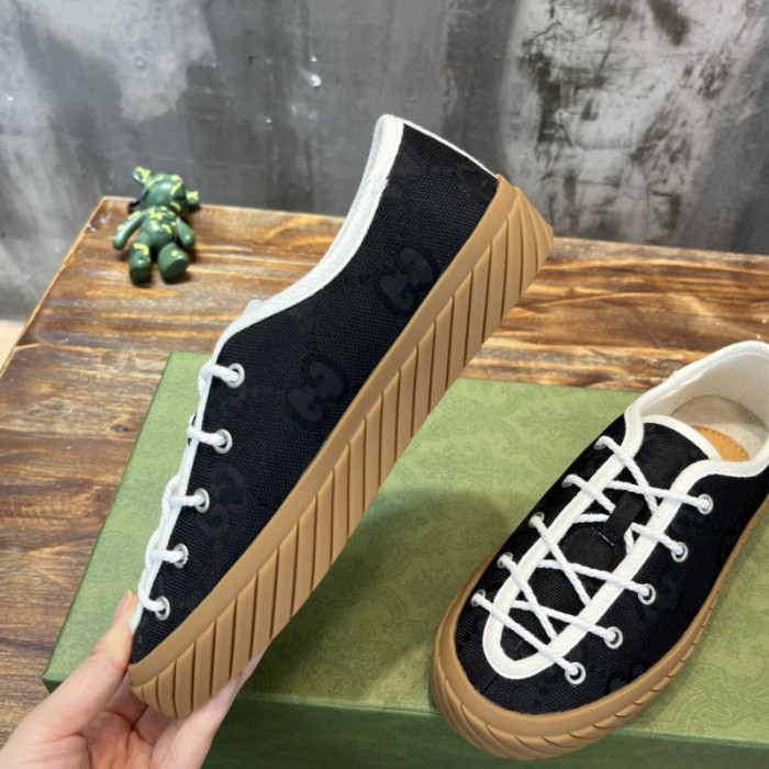 G*u*i  low-top sneaker