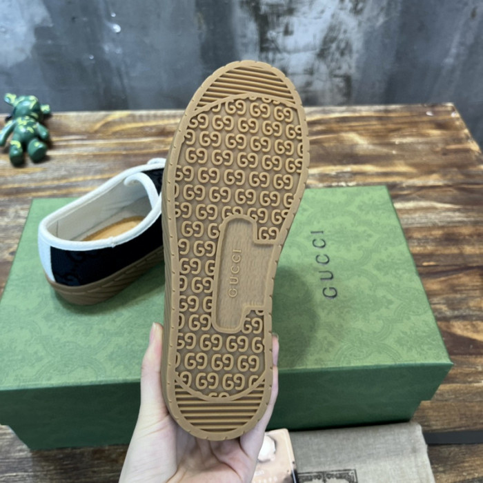 G*u*i  low-top sneaker