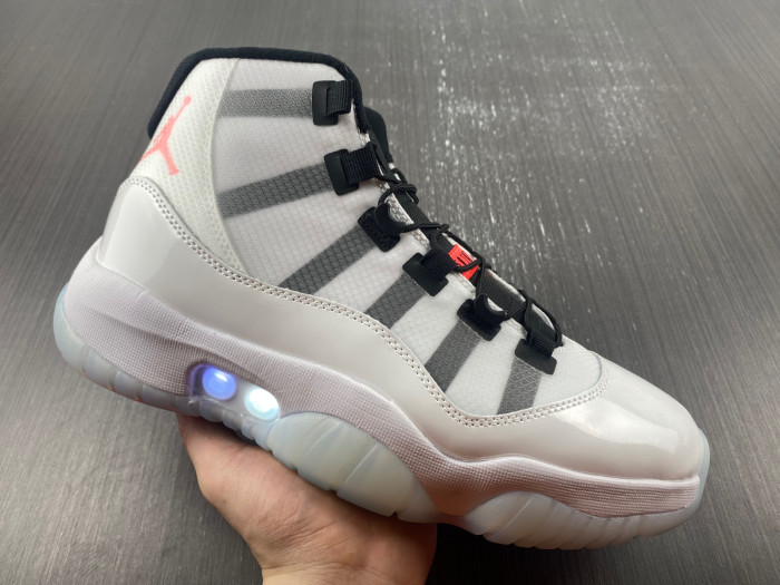 air jordan 11 adapt 