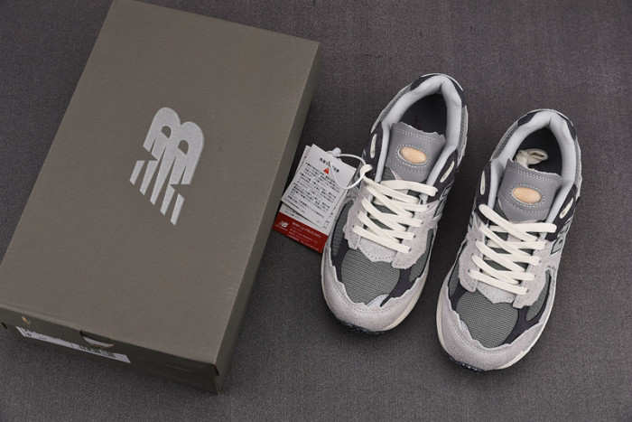 new balance 2002r“protection pack”-m2002rda