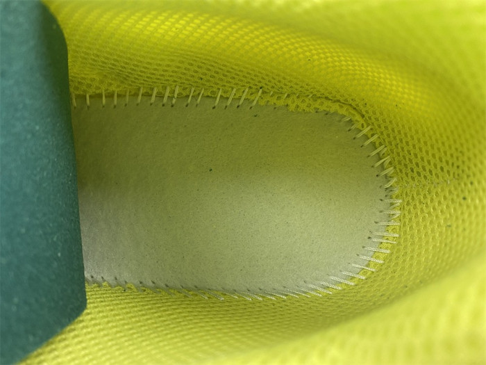 Ba*len*cia*ga -phantom sneakers