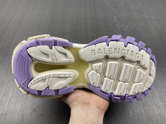 Ba*len*cia*ga track 4.0