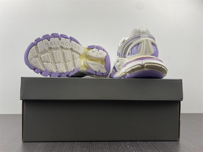 Ba*len*cia*ga track 4.0