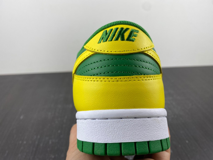 nike dunk low “reverse brazil” dv0833-300