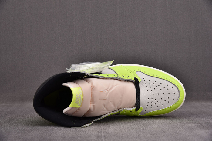 air jordan 1 high og "volt" 555088-702
