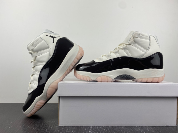 air jordan 11 wmns "neapolitan" ar0715-101