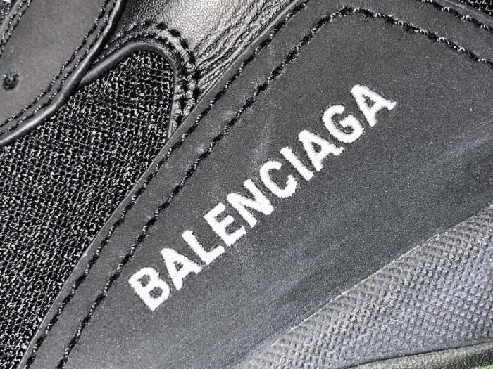 blcg sneaker triple.s.gomma noir green  541624-w0901-2140