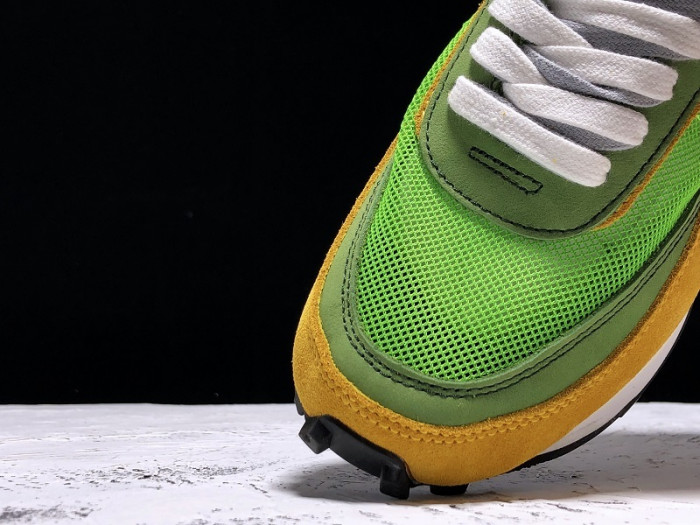 nike ld waffle sacai green multi  bv0073-300