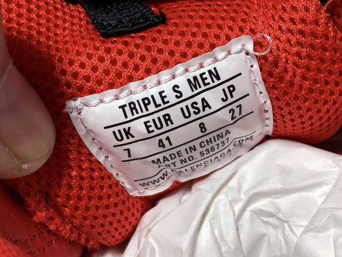 blcg triple s trainer  grey red 536737 w09oh 6151