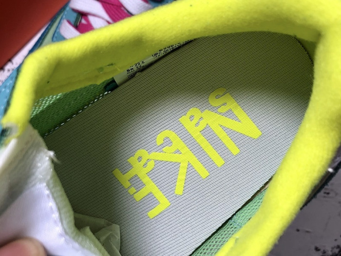 sacai x nike l0vtd waffle daybreak running  bv0073-600