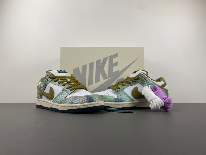 alexis sablone x nike sb dunk low hj3386-300
