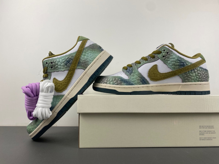 alexis sablone x nike sb dunk low hj3386-300