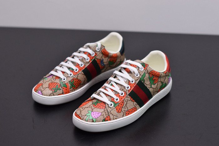 G*u*i ace embroidered low-top sneaker 431920 dopeo 9064