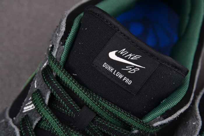 there skateboards x nike sb dunk low hf7743-001