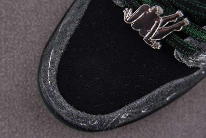 there skateboards x nike sb dunk low hf7743-001