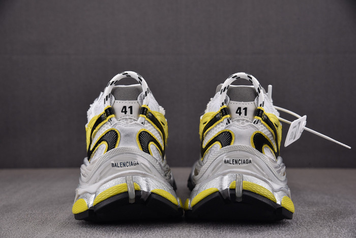 Ba*len*cia*ga -runner