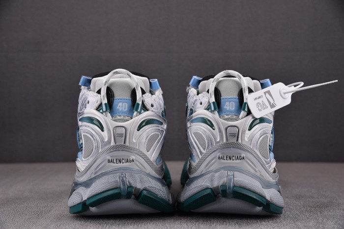 Ba*len*cia*ga -runner