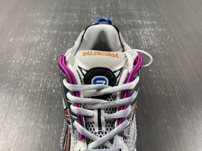 Ba*len*cia*ga -runner