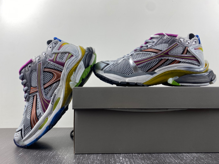 Ba*len*cia*ga -runner